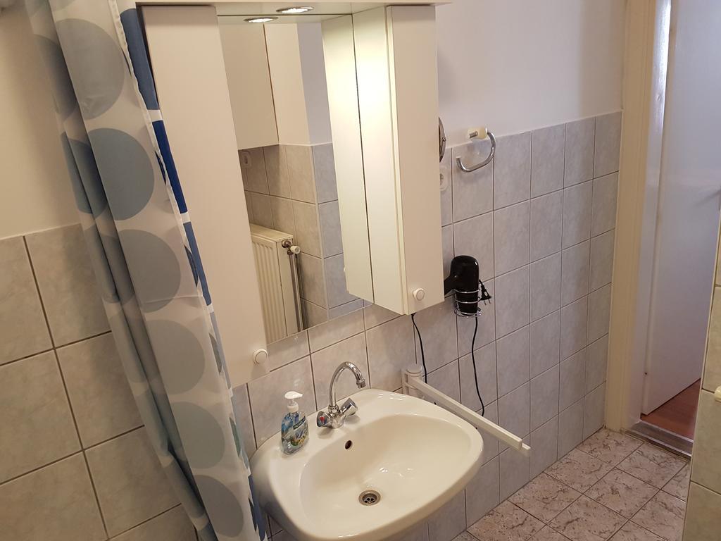 Apartman Kaszas Central Мошонмадьяровар Экстерьер фото