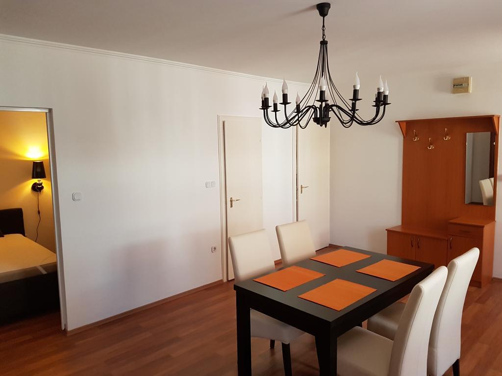 Apartman Kaszas Central Мошонмадьяровар Экстерьер фото