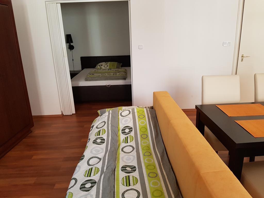 Apartman Kaszas Central Мошонмадьяровар Экстерьер фото