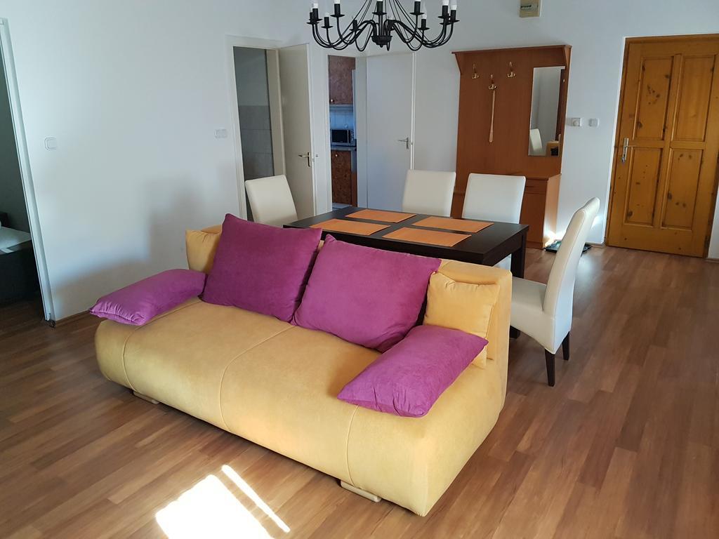 Apartman Kaszas Central Мошонмадьяровар Экстерьер фото